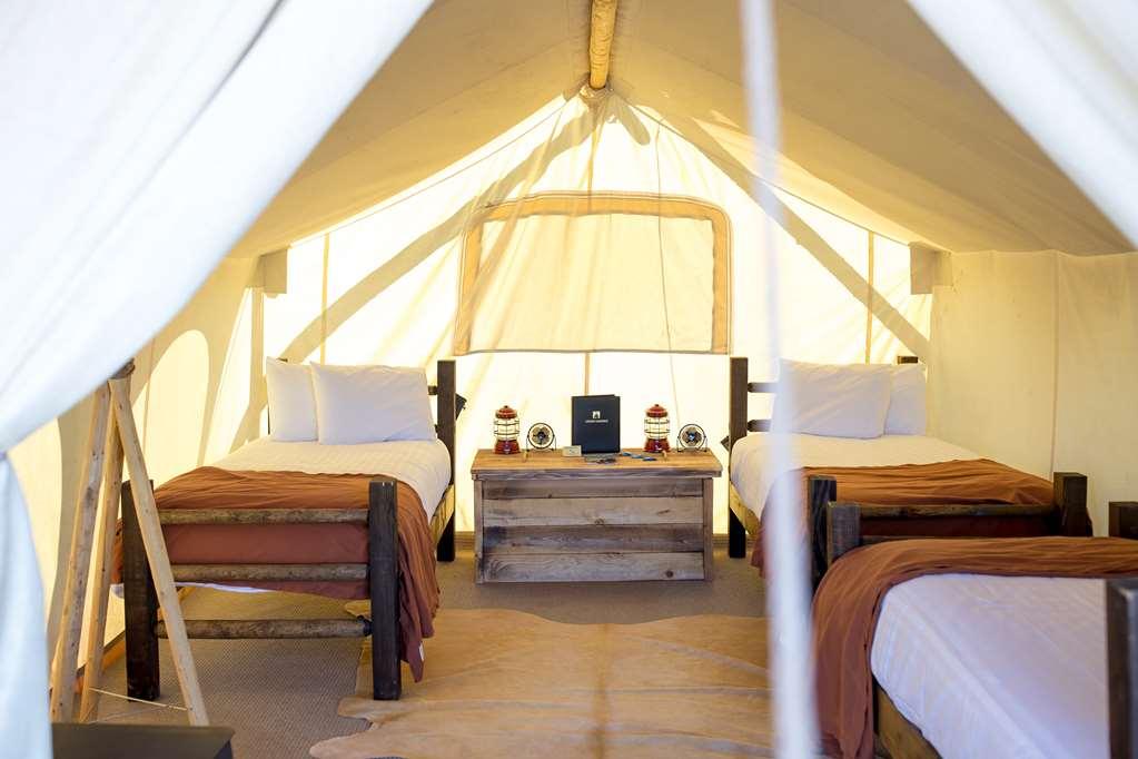 Under Canvas Acadia Surry Δωμάτιο φωτογραφία